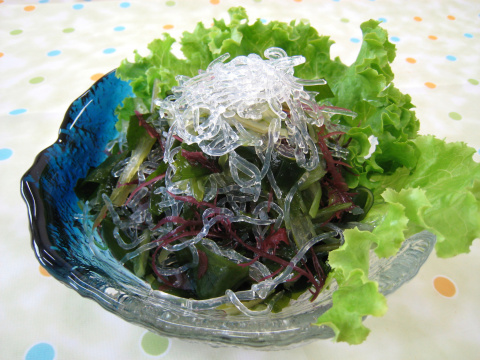 プチプチ海藻サラダ