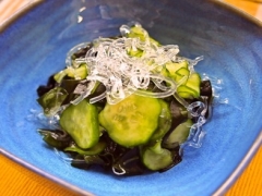 プチプチときゅうりとわかめの酢の物