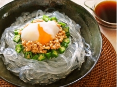 オクラと納豆のくずきり