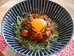 プチプチカツオユッケ