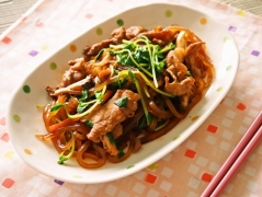 【NEW】豚肉と竹の子と豆苗のマロニー炒め風